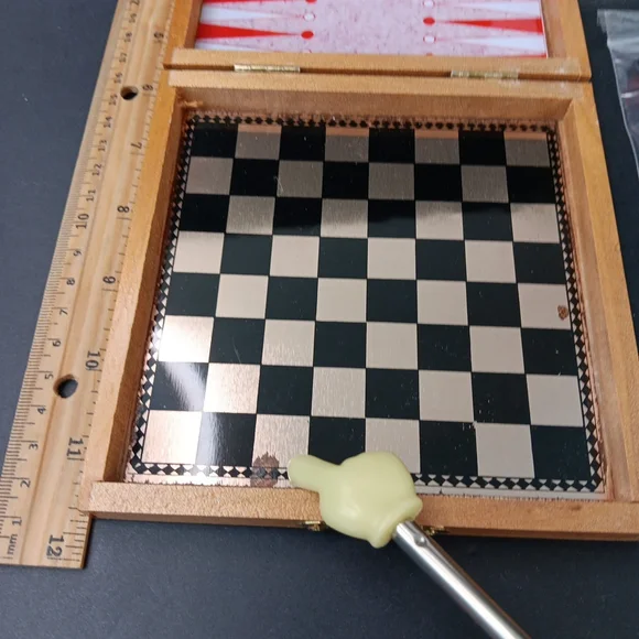 Vtg Magnetic Backgammon Chess Checkers Set Boxed Complete Travel Camping Game - Picture 3 of 16